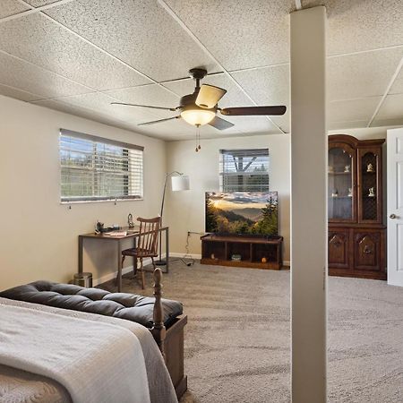 Modern Rustic Countryside Downstairs Guesthouse Sevierville Exterior foto