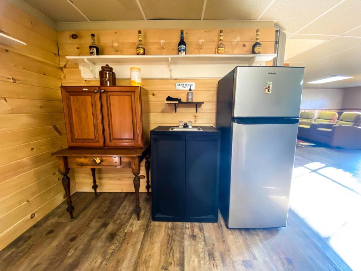 Modern Rustic Countryside Downstairs Guesthouse Sevierville Exterior foto