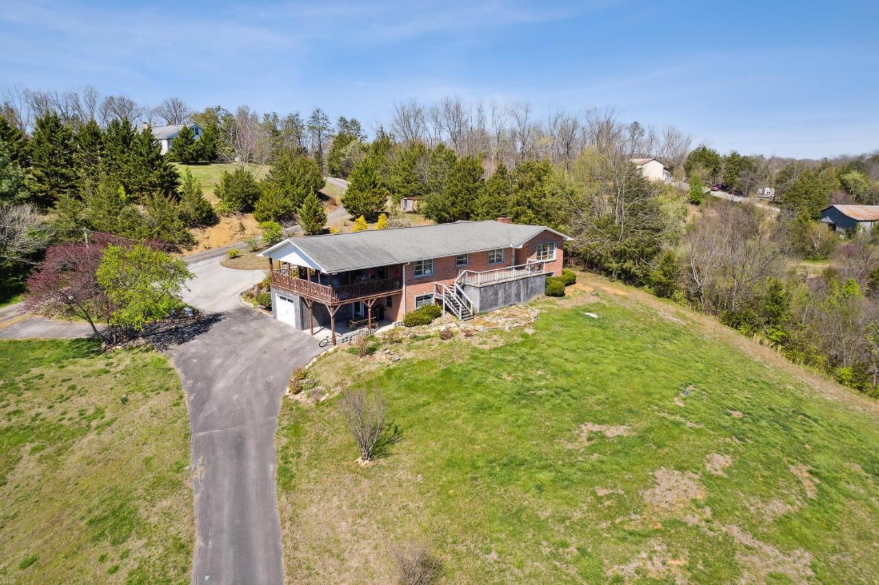 Modern Rustic Countryside Downstairs Guesthouse Sevierville Exterior foto